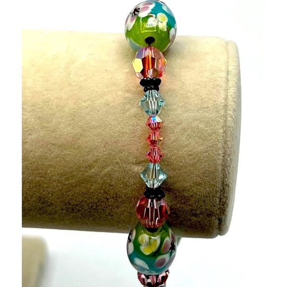 Floral Murano Glass Bead Bracelet With Pink & Green Accents - Picture 6 of 6